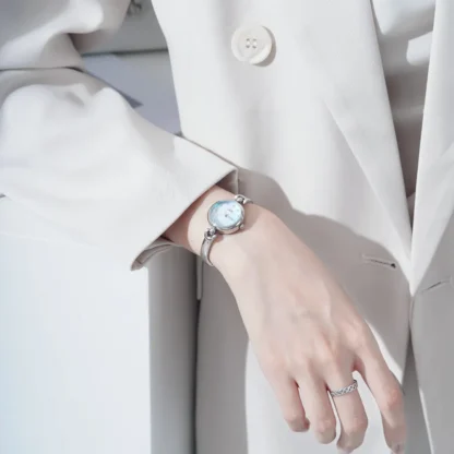 Watch Women's Light Luxury Minority And Exquisite Bracelet